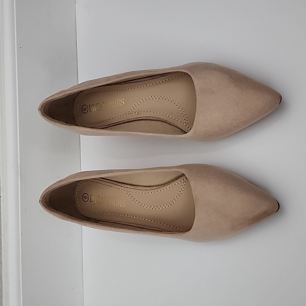 Dream Pairs Women's Moda Low Heel Pump, Nude, Size 6, NWOT
